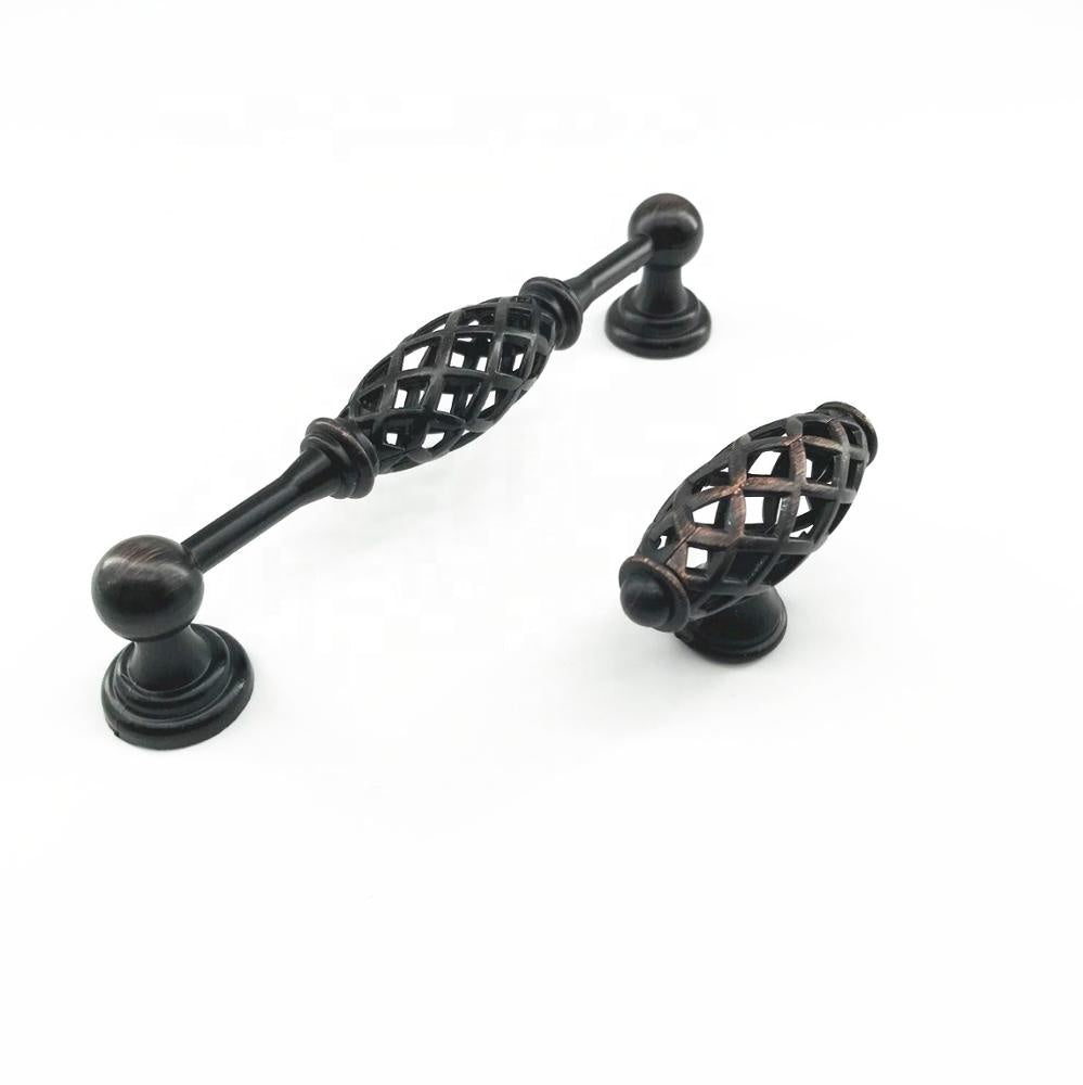 Handtag i exklusiv antikstil